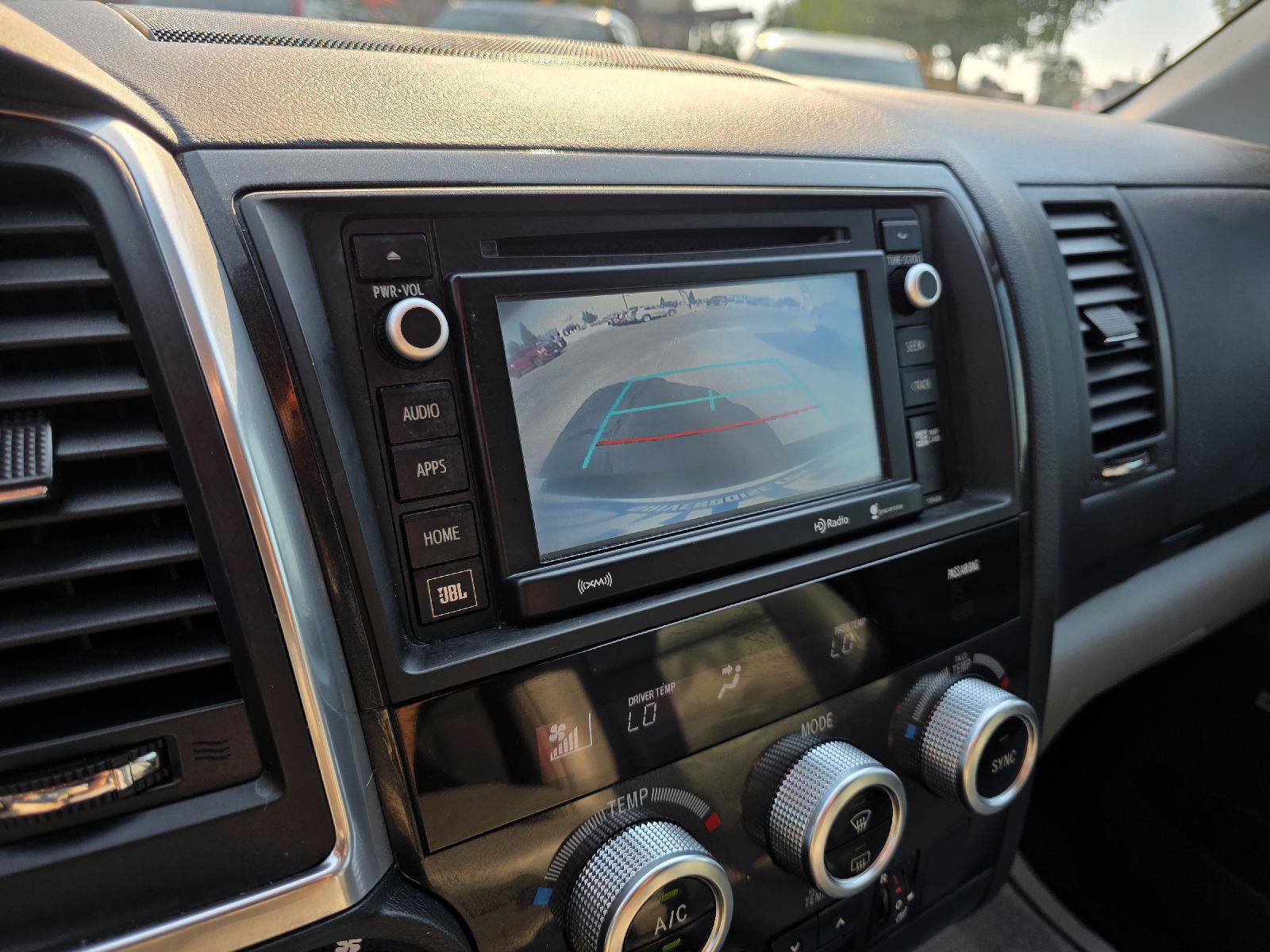 Used 2018 Toyota Sequoia Platinum AWD/4WD image 21