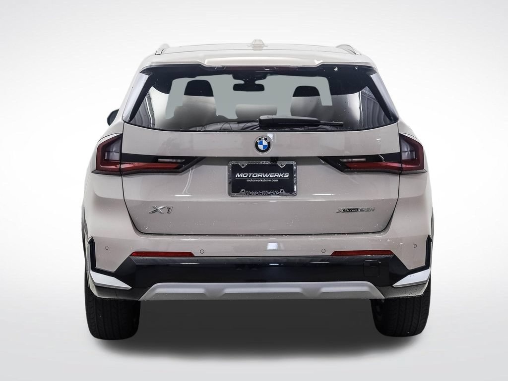 Used 2026 BMW X1 xDrive28i w/ Convenience Package AWD/4WD image 4