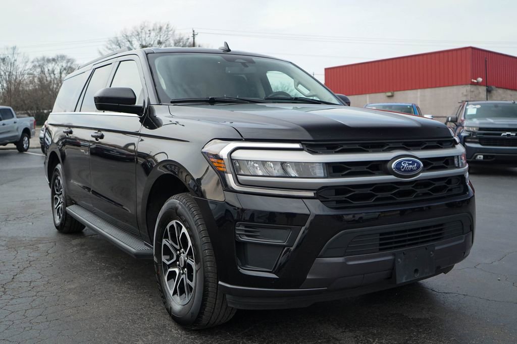 Used 2024 Ford Expedition Max XLT image 38