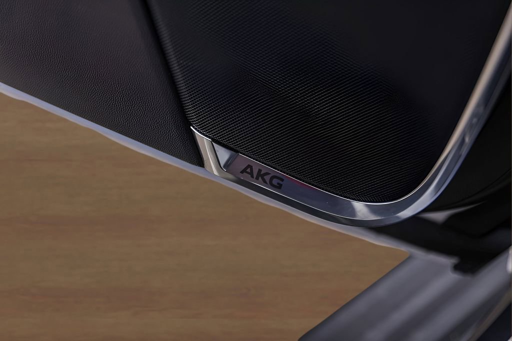 Used 2024 Cadillac Escalade Sport w/ Touring Package image 23