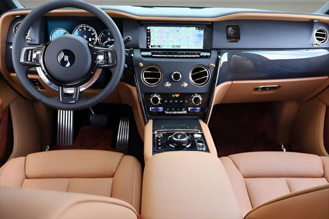 Certified 2023 Rolls-Royce Cullinan Black Badge AWD/4WD image 22