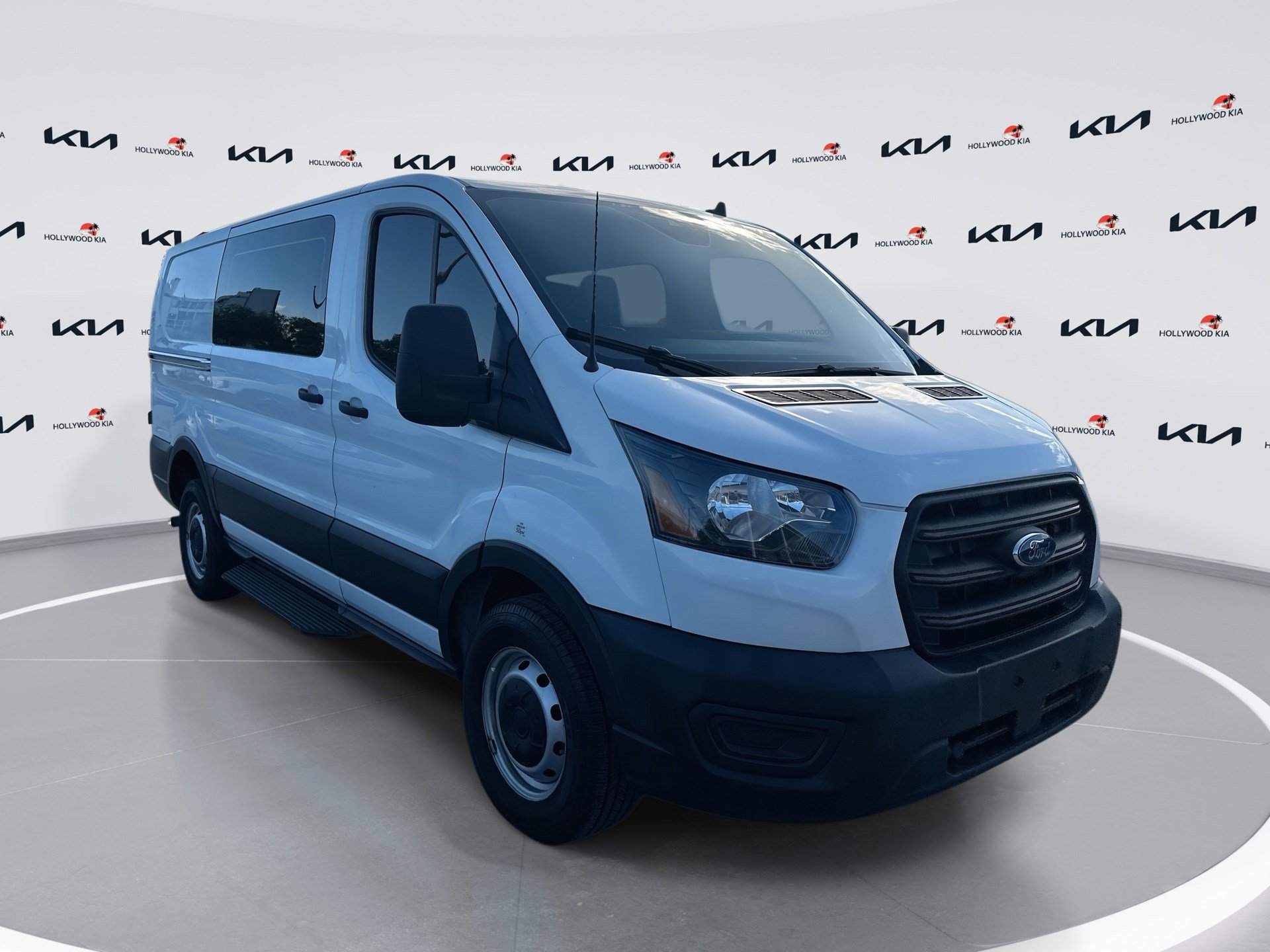Used 2020 Ford Transit 250 130 Low Roof image 1