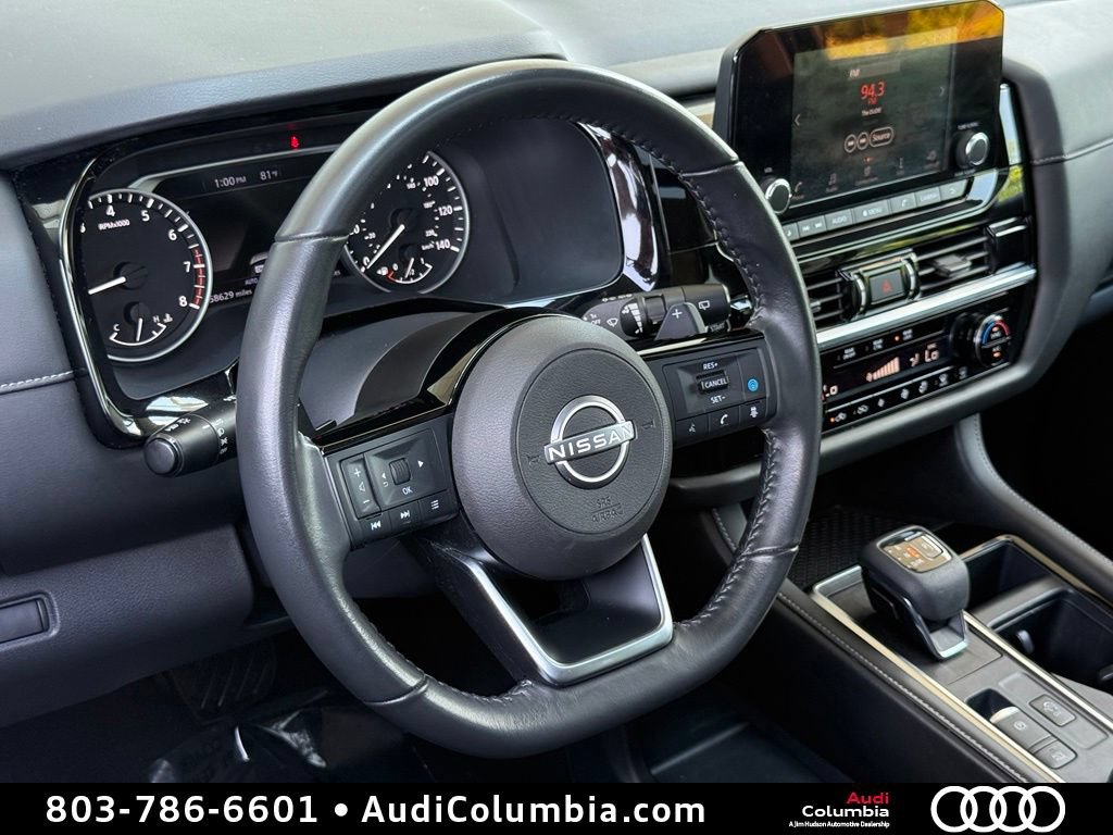 Used 2022 Nissan Pathfinder SV w/ SV Premium Package AWD/4WD image 18