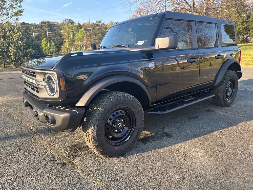New 2026 Ford Bronco Big Bend w/ Black Diamond Package AWD/4WD image 2