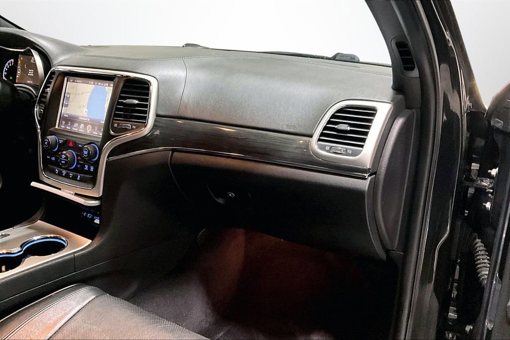 Used 2015 Jeep Grand Cherokee Overland w/ Advanced Technology Group image 25