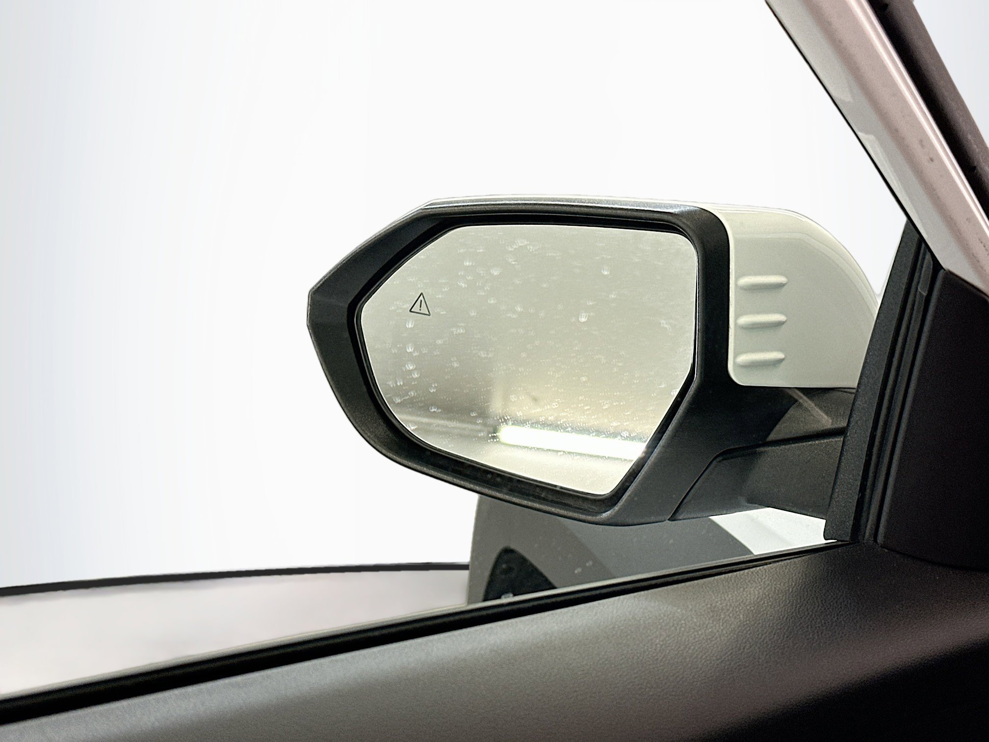 Used 2025 Hyundai Kona SEL image 16