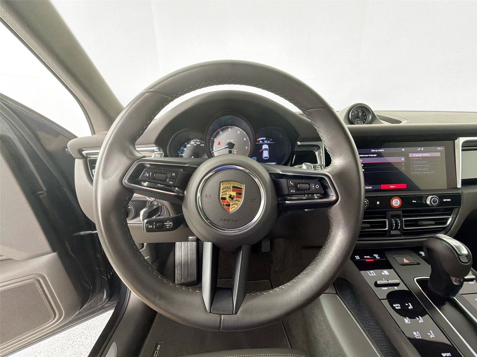 Certified 2023 Porsche Macan S AWD/4WD image 20