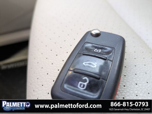 Used 2016 Volkswagen Tiguan S FWD image 30