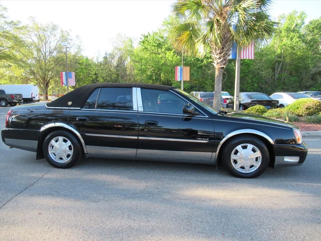 Used 2000 Cadillac De Ville w/ Comfort/Convenience Pkg FWD image 2