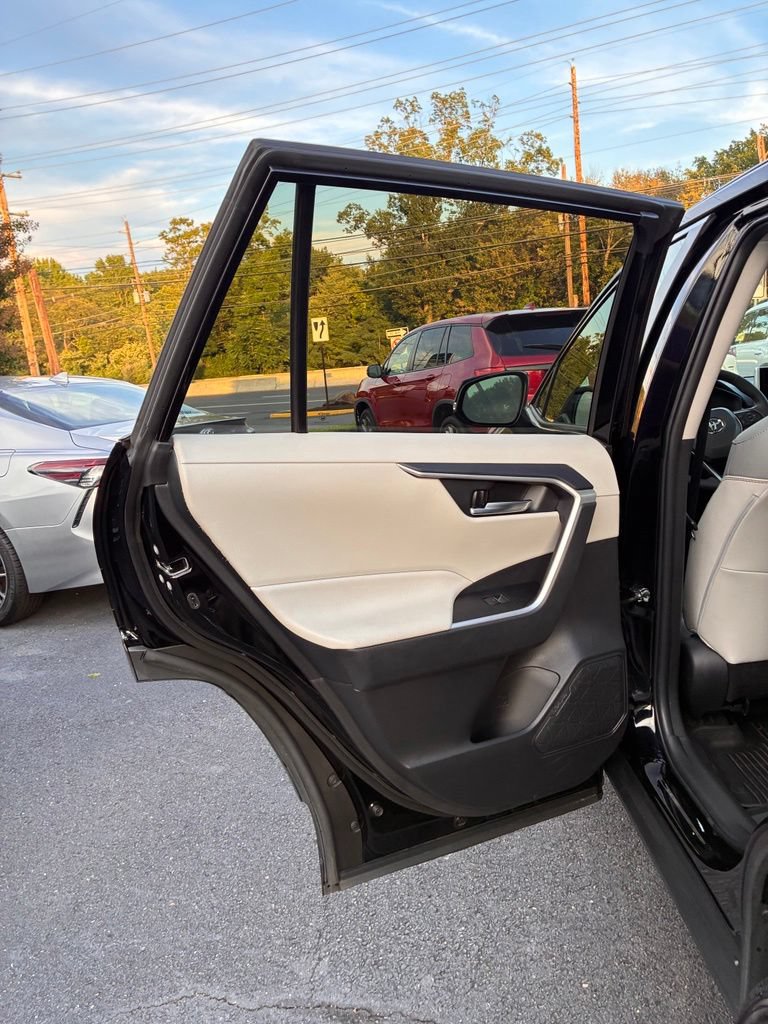 Used 2024 Toyota RAV4 XLE Premium w/ Weather Package AWD/4WD image 27