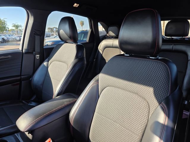 Used 2024 Ford Escape ST-Line image 18