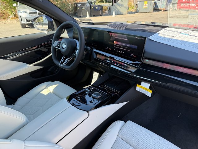 New 2027 BMW 540i xDrive w/ M Sport Package AWD/4WD image 16
