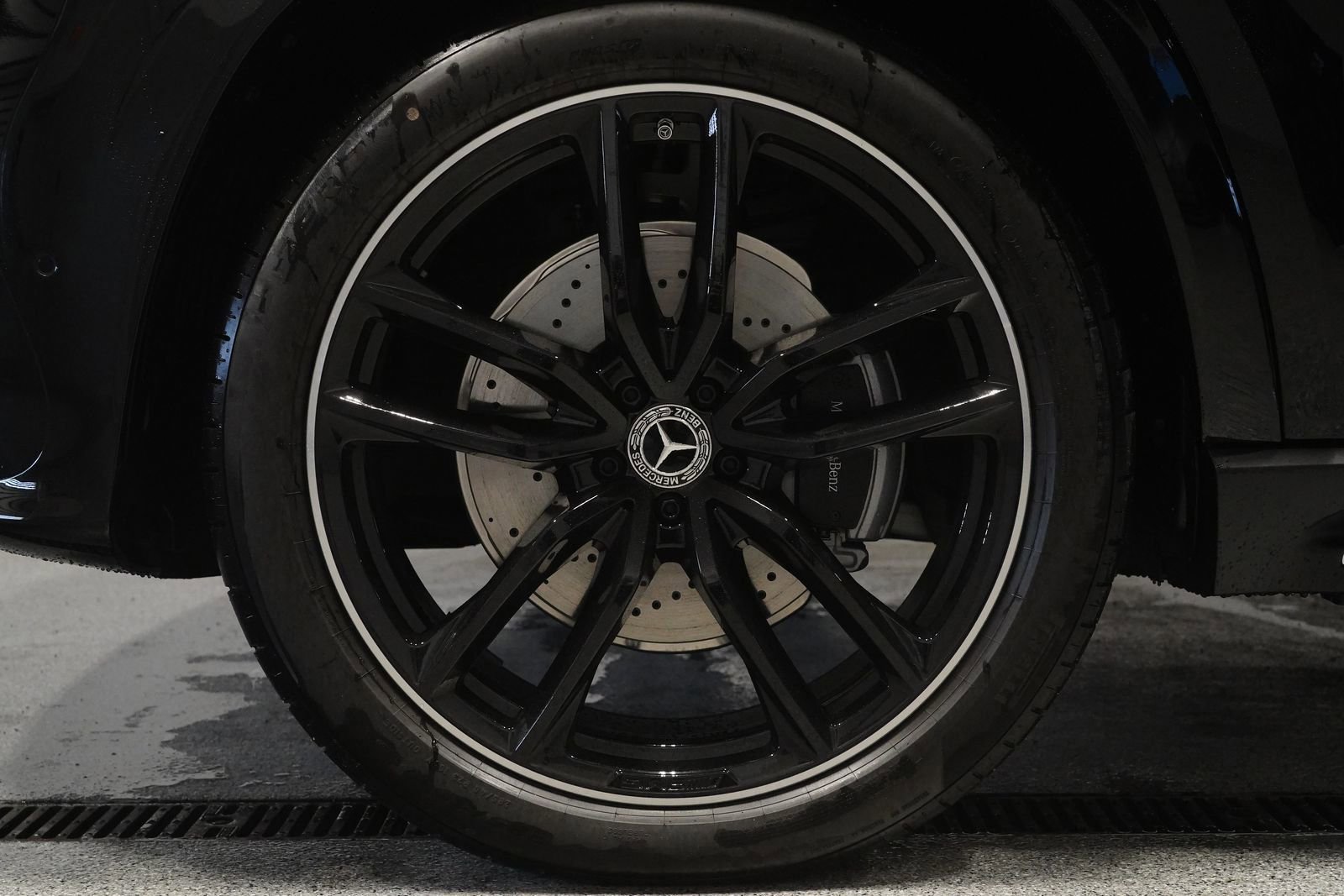 New 2026 Mercedes-Benz GLS 580 4MATIC image 11