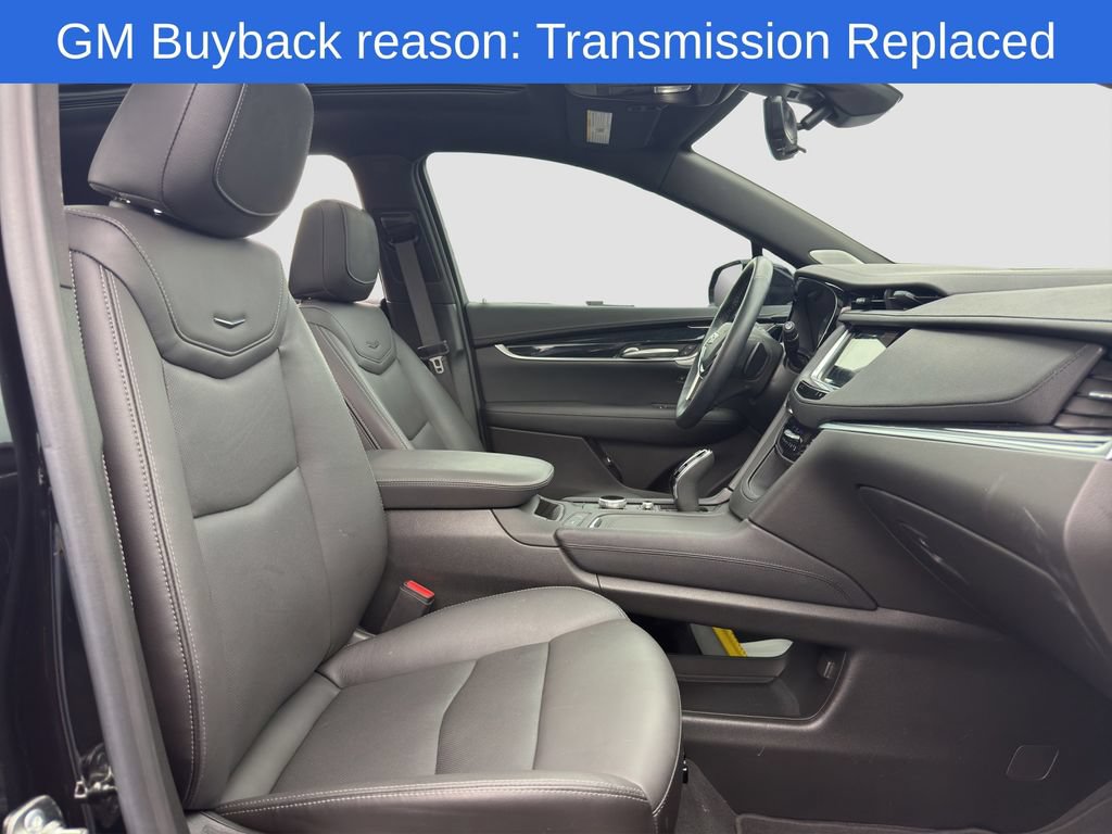 Used 2025 Cadillac XT5 Premium Luxury w/ Technology Package FWD image 17