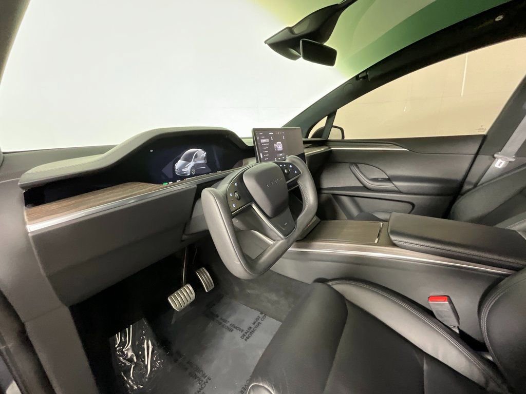 Used 2022 Tesla Model X image 14