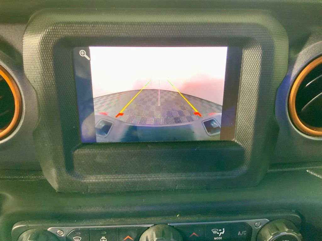 Used 2021 Jeep Gladiator Mojave w/ Cold Weather Group video 2