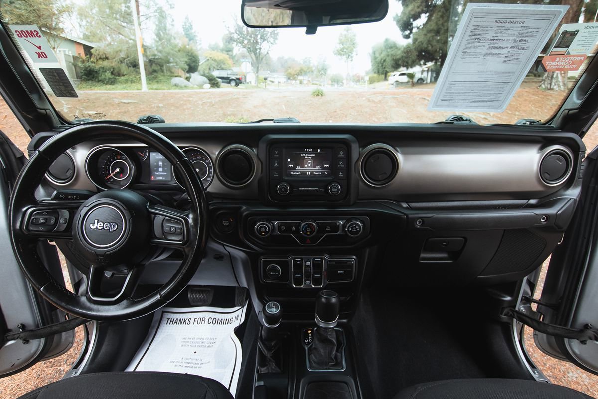 Used 2020 Jeep Gladiator Sport w/ Quick Order Package 24S AWD/4WD image 18