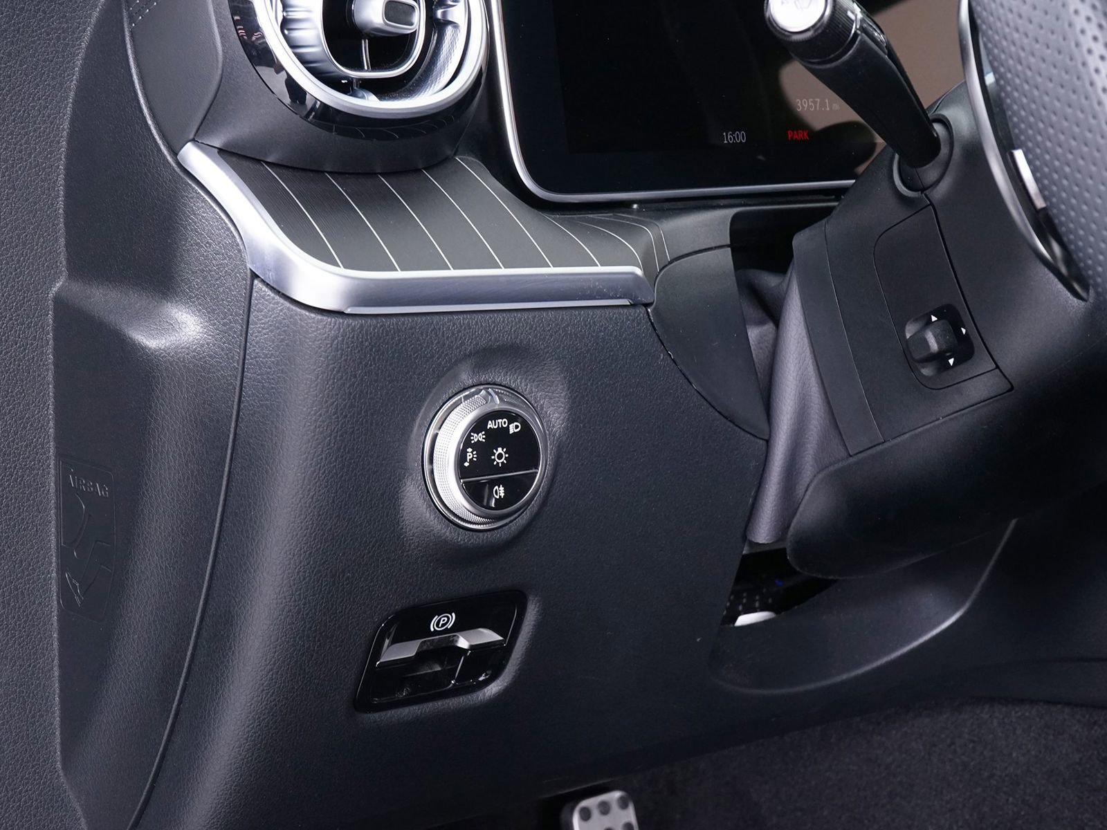 Used 2025 Mercedes-Benz CLE 53 AMG 4MATIC Coupe image 28