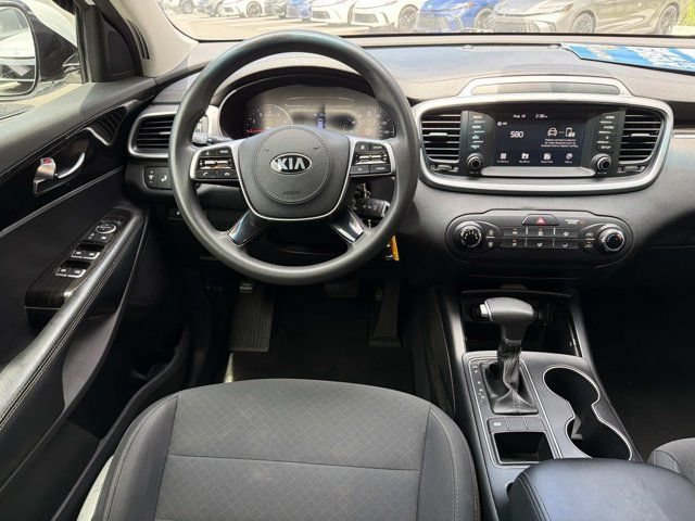 Used 2020 Kia Sorento LX FWD image 22