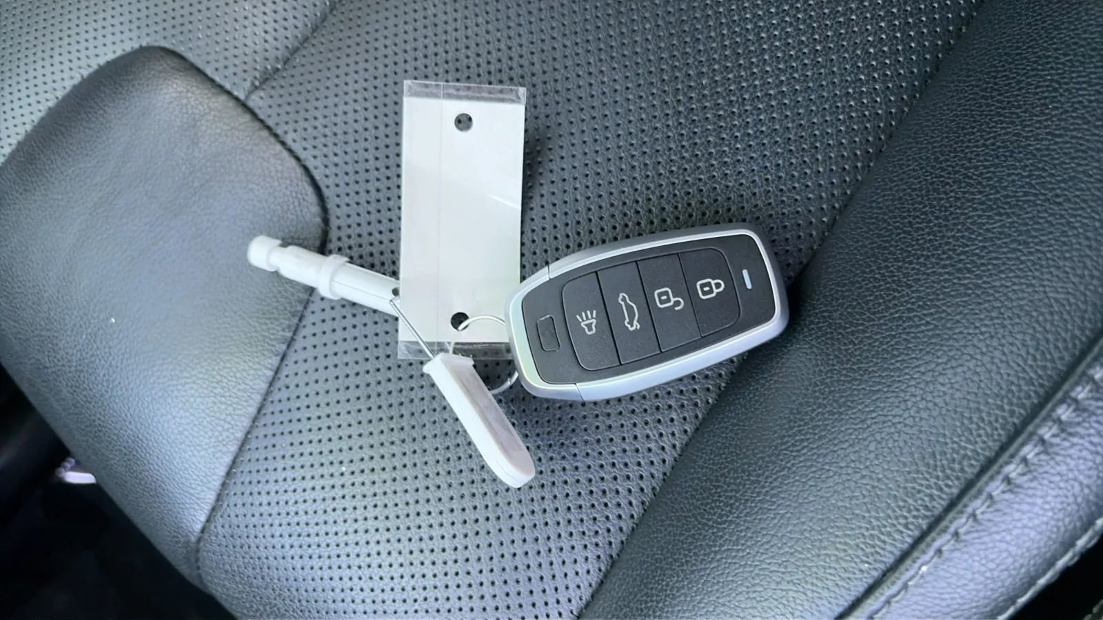Used 2019 Hyundai Santa Fe Limited FWD image 24
