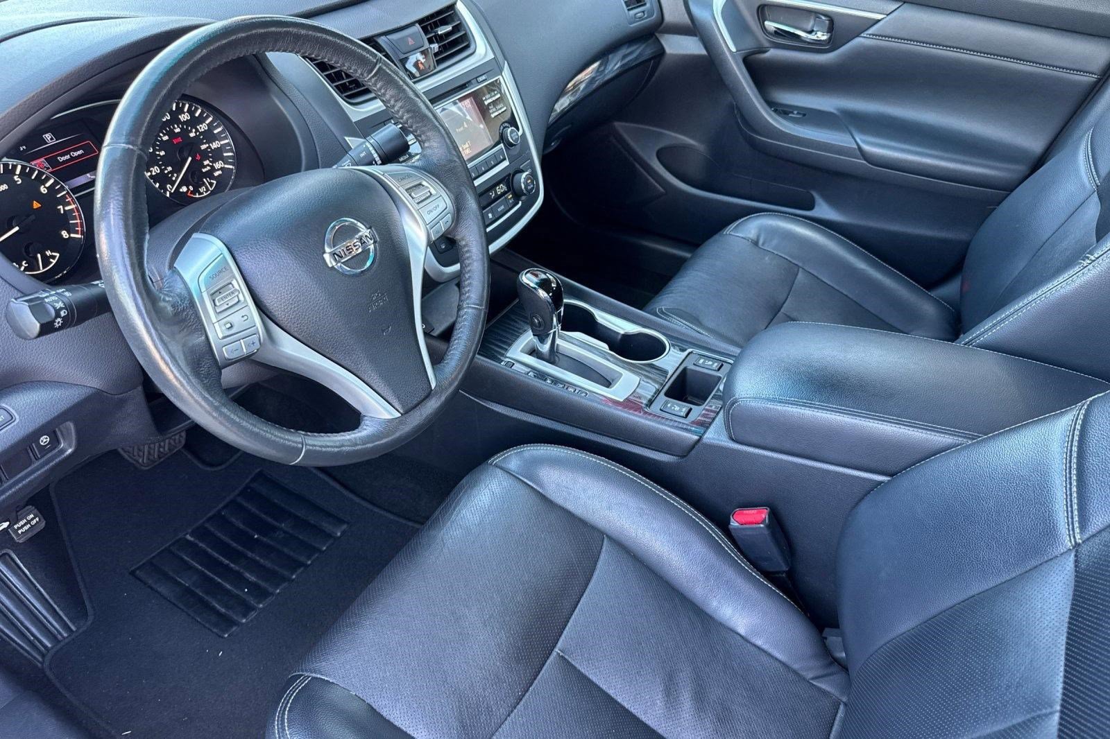 Used 2017 Nissan Altima 2.5 SL image 4