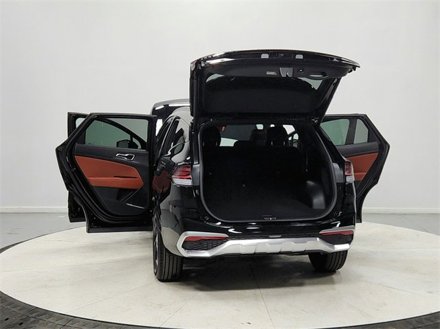 Used 2025 Kia Sportage SX image 14