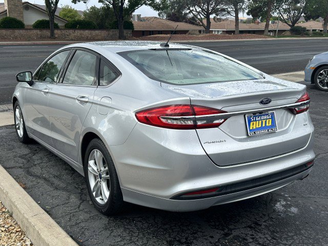 Used 2018 Ford Fusion SE image 5