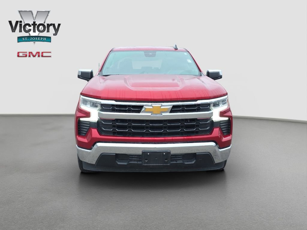 Used 2023 Chevrolet Silverado 1500 LT w/ Protection Package RWD image 2