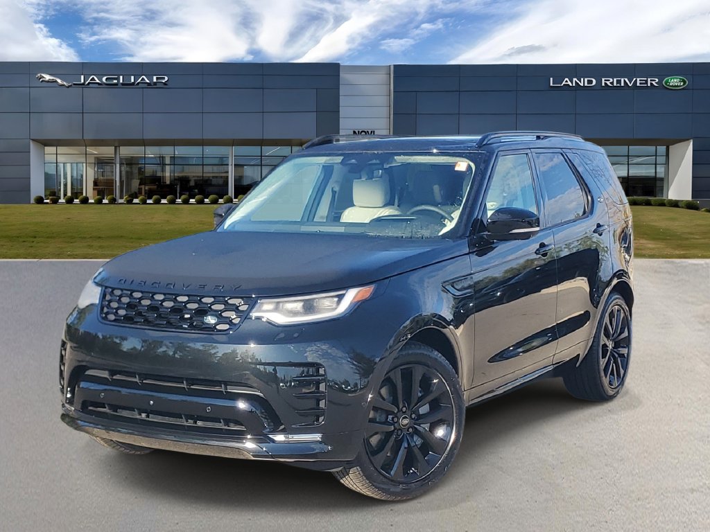 New 2026 Land Rover Discovery Dynamic SE