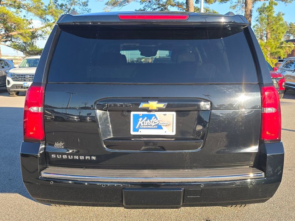 Used 2015 Chevrolet Suburban LTZ image 4