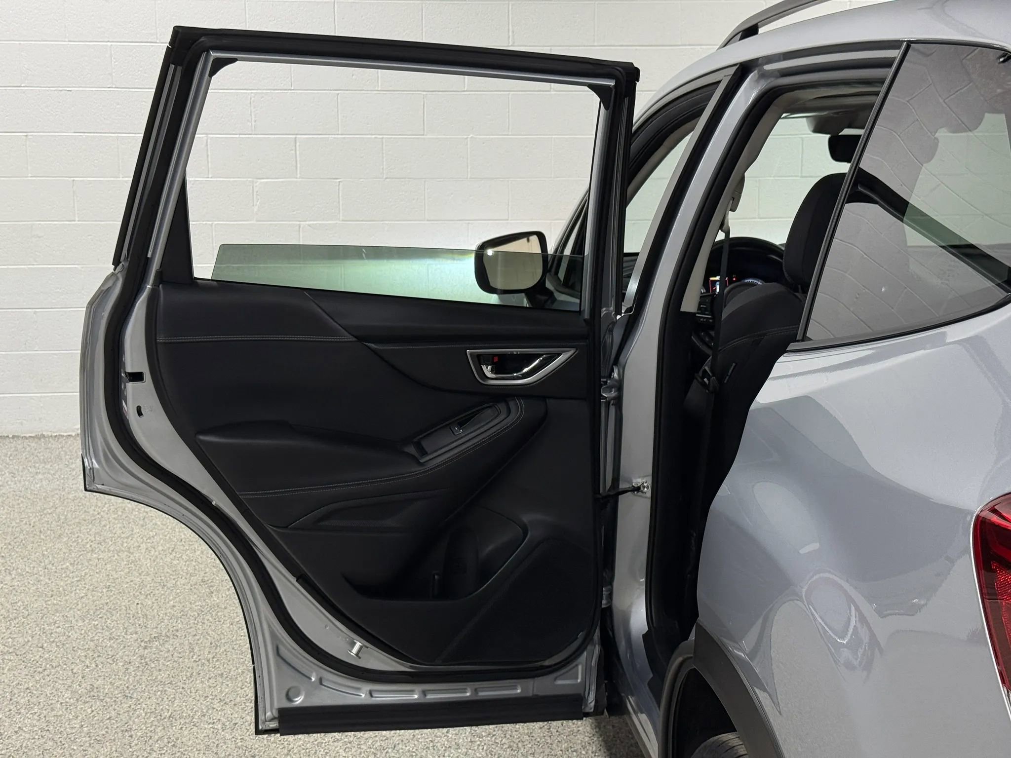 Used 2020 Subaru Forester Premium w/ Popular Package #1 AWD/4WD image 62