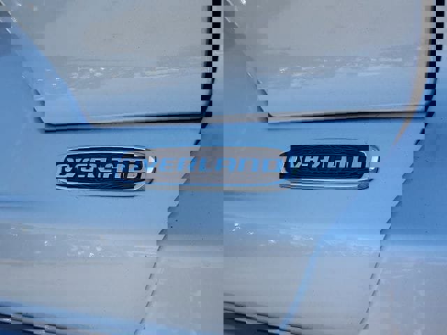 Certified 2022 Jeep Grand Cherokee Overland w/ Luxury Tech Group IV image 9