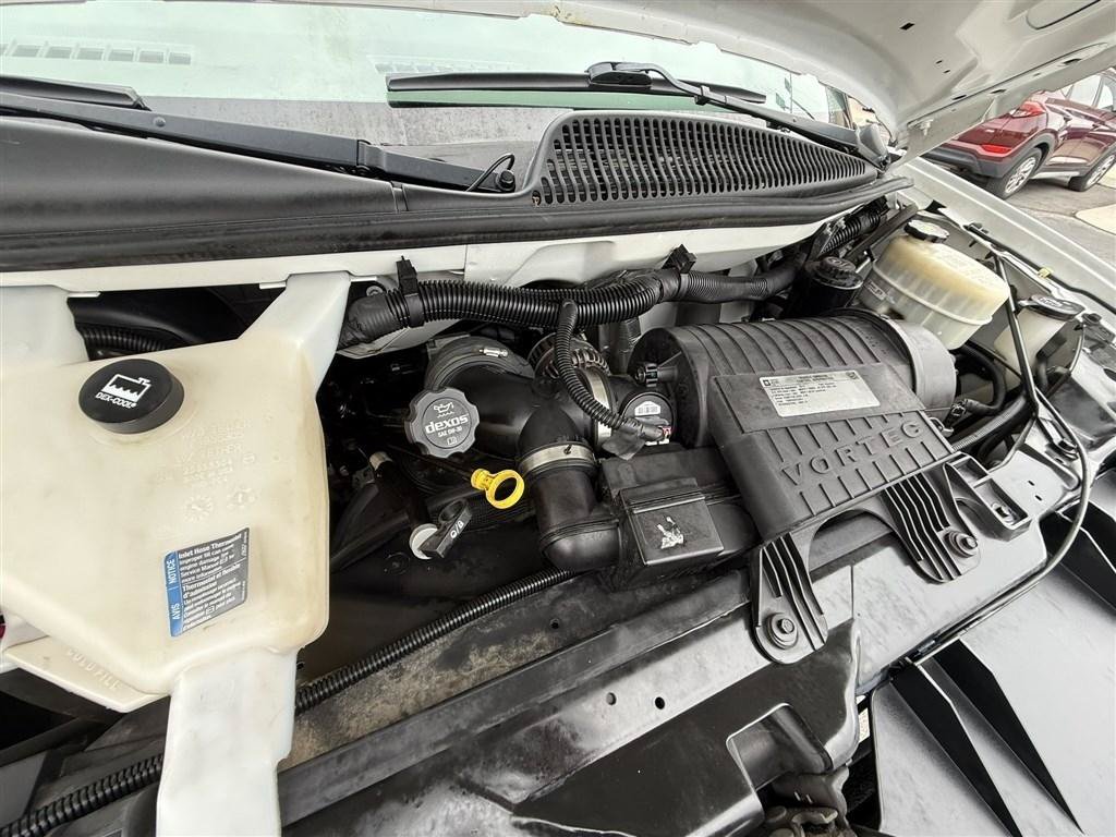 Used 2015 Chevrolet Express 2500 RWD image 19
