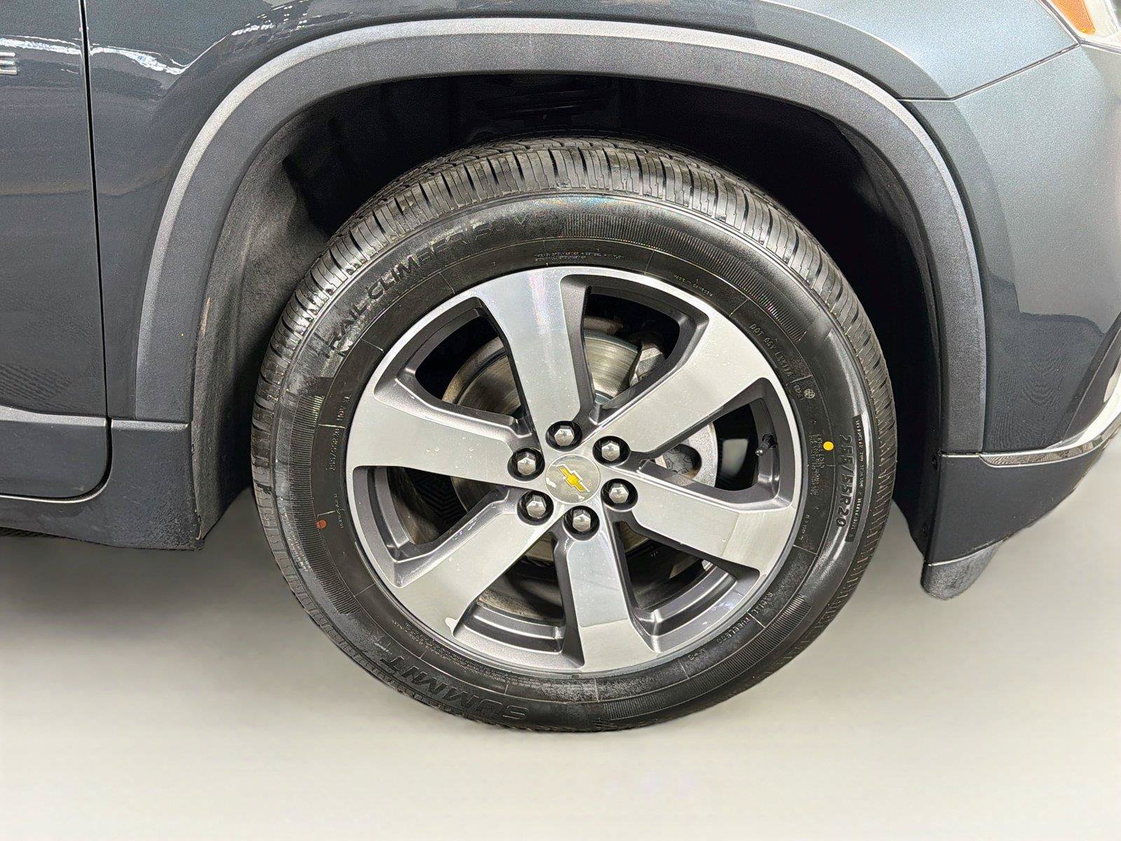 Used 2019 Chevrolet Traverse LT w/ LT Premium Package AWD/4WD image 36