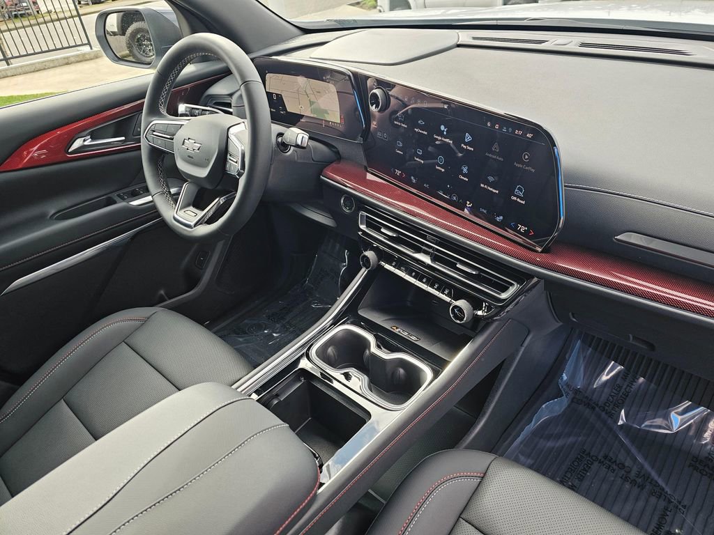 New 2026 Chevrolet Traverse Z71 w/ LPO, Floor Liner Package image 10