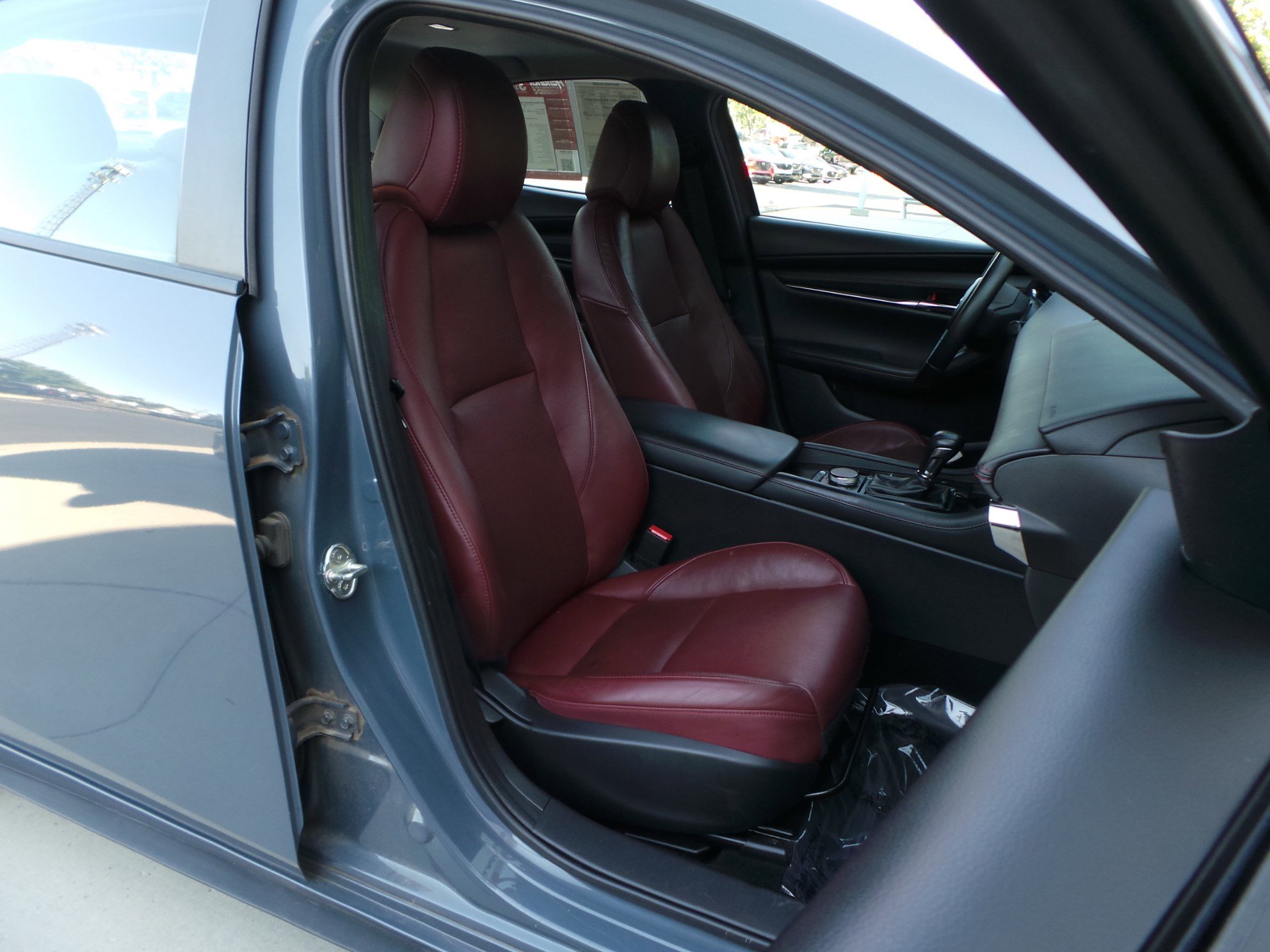 Used 2022 MAZDA MAZDA3 s FWD image 16