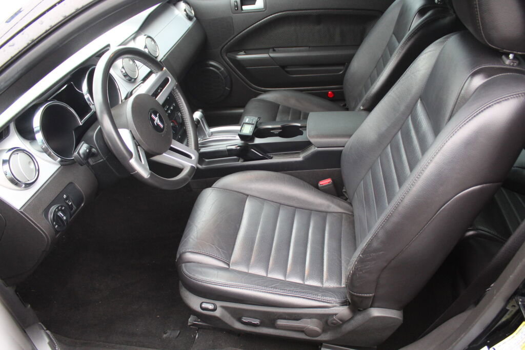 Used 2006 Ford Mustang GT image 12