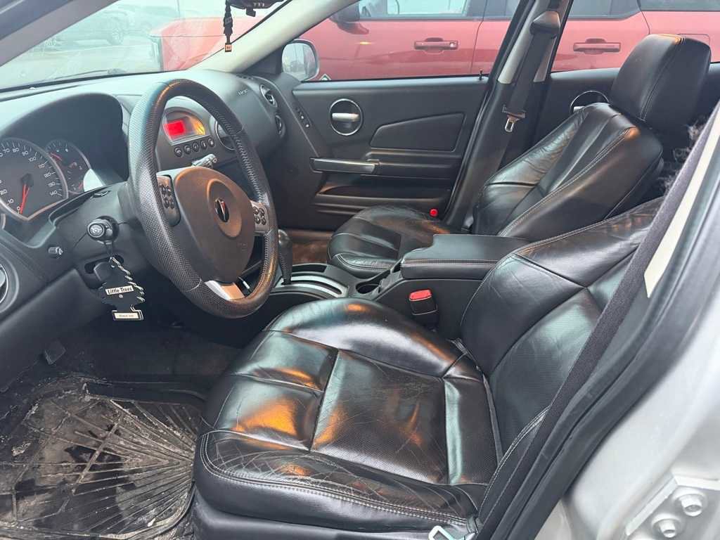 Used 2006 Pontiac Grand Prix w/ Premium Package image 11
