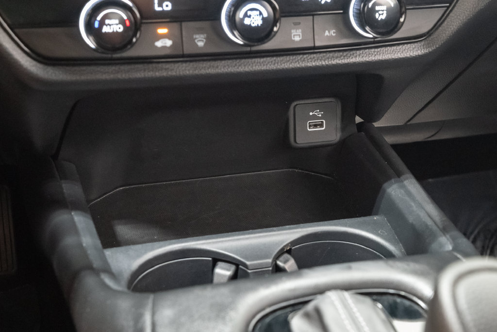 Used 2025 Honda HR-V LX image 22
