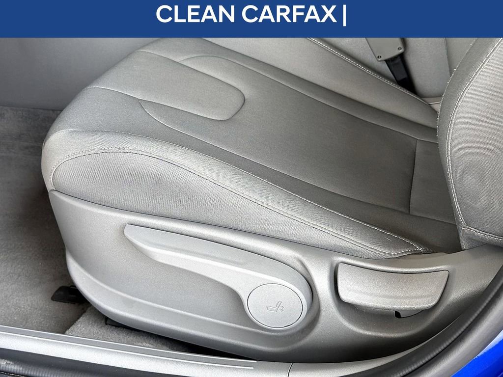 Used 2024 Hyundai Elantra SEL image 15