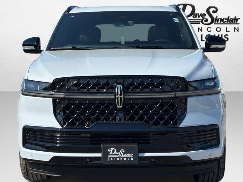 New 2026 Lincoln Navigator Reserve AWD/4WD image 8