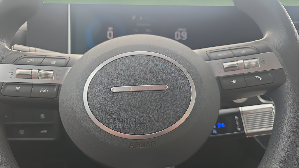 Used 2025 Hyundai Sonata SEL FWD image 11