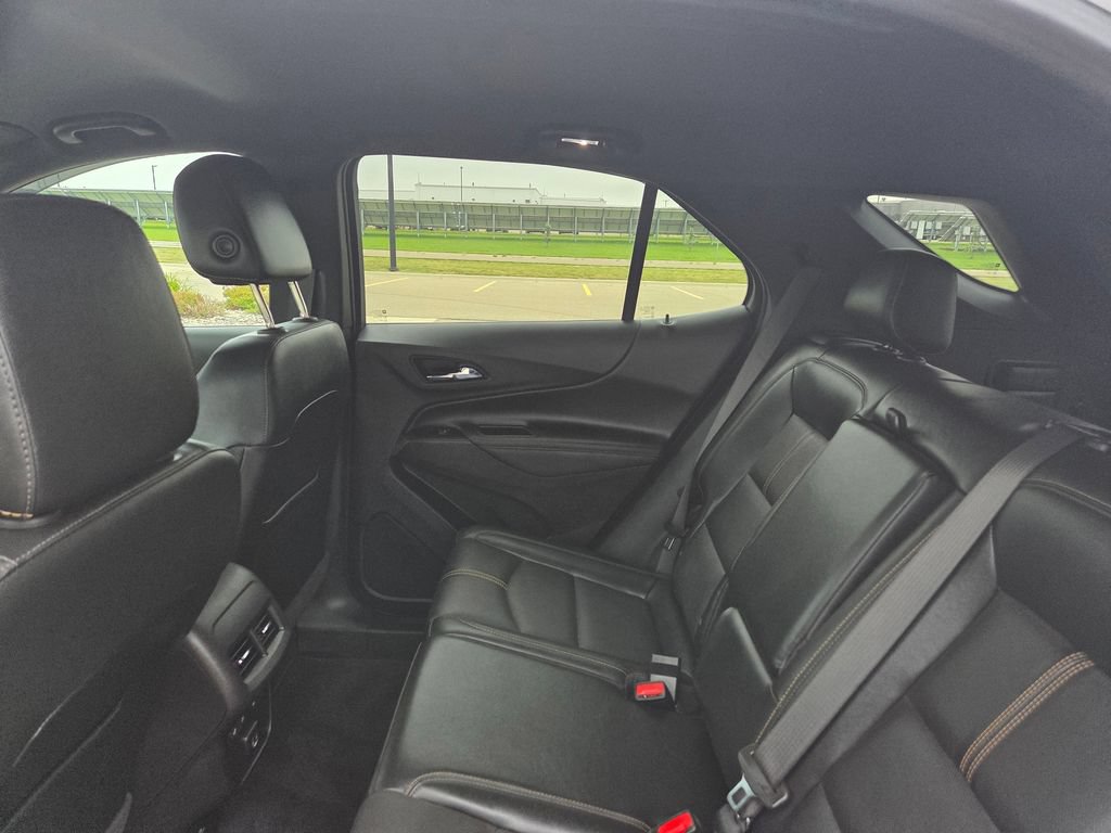 Used 2023 Chevrolet Equinox Premier AWD/4WD image 44