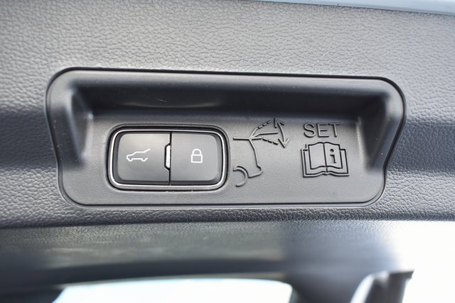 Used 2023 Ford Explorer XLT w/ Equipment Group 202A image 38