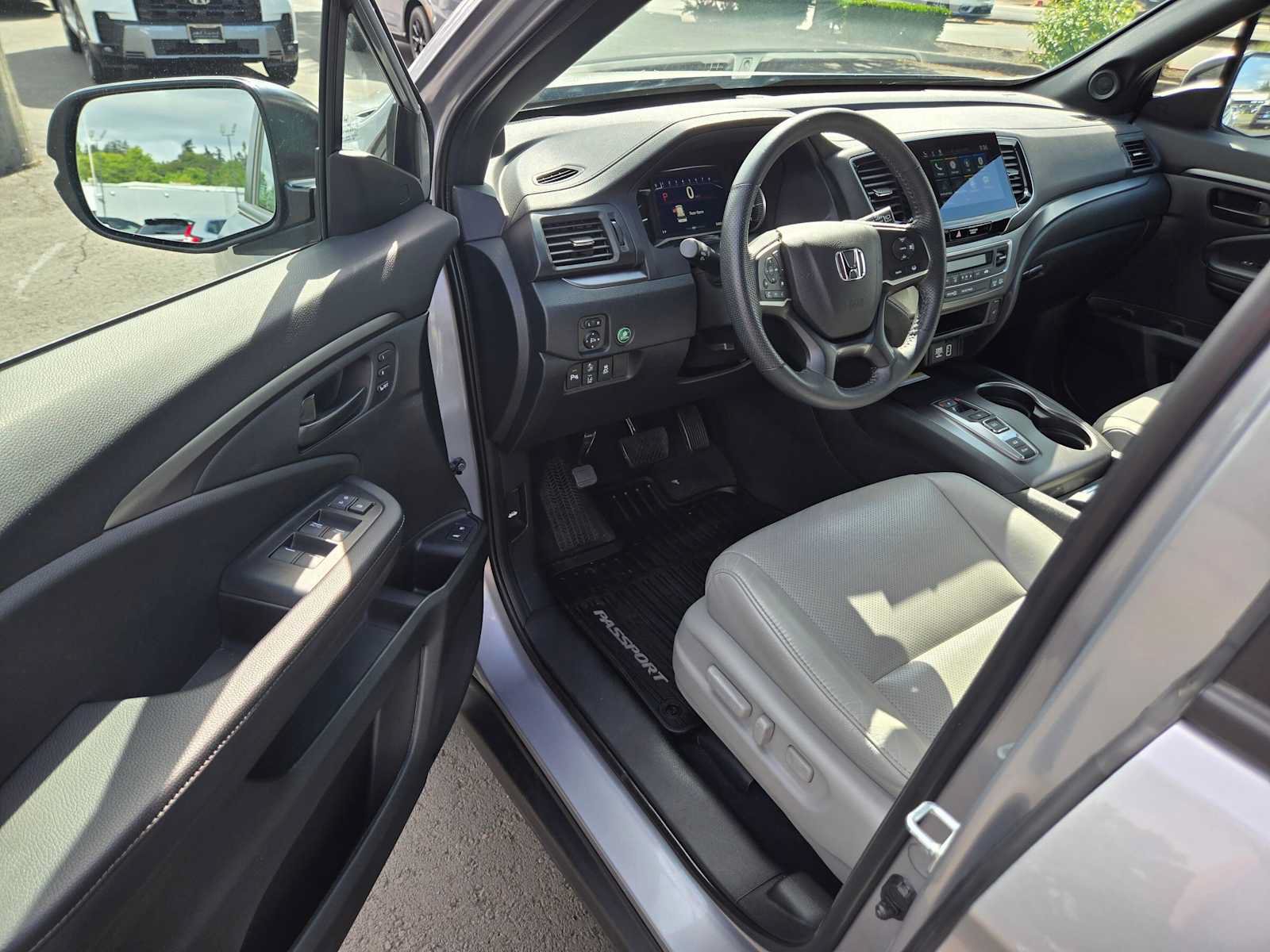 Used 2023 Honda Passport EX-L image 19