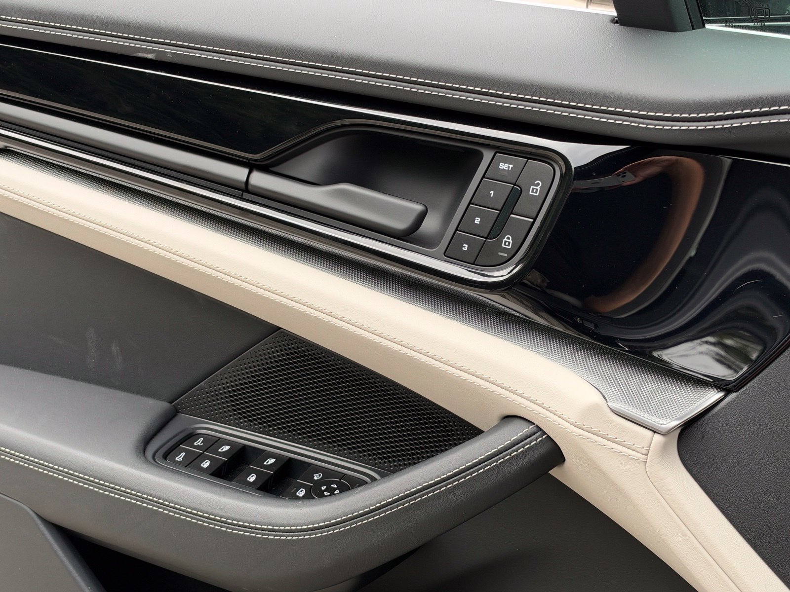 Certified 2026 Porsche Panamera 4 AWD/4WD image 35