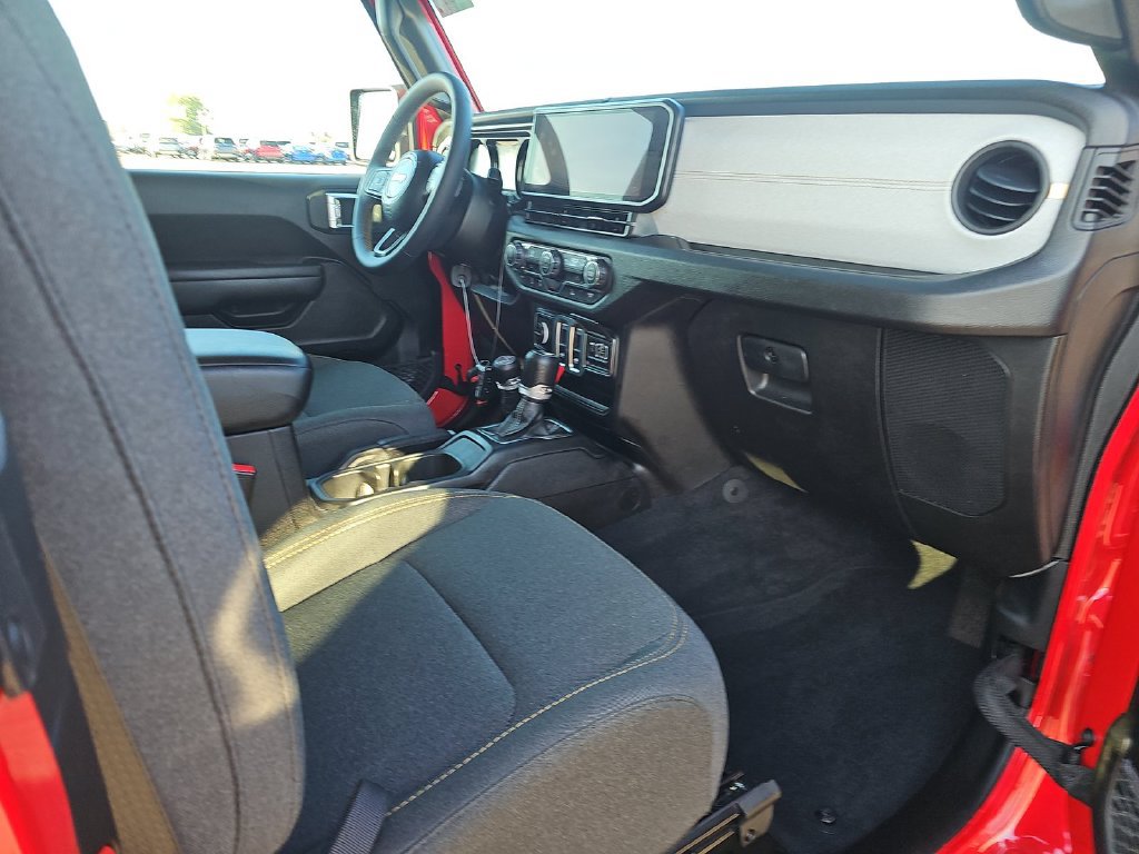 Certified 2024 Jeep Wrangler Sport AWD/4WD image 5