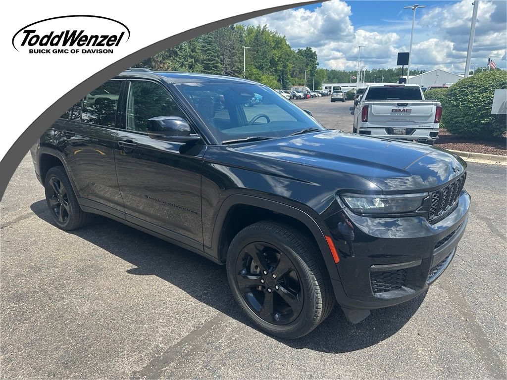 Used 2024 Jeep Grand Cherokee L Limited w/ Black Appearance Package AWD/4WD image 1
