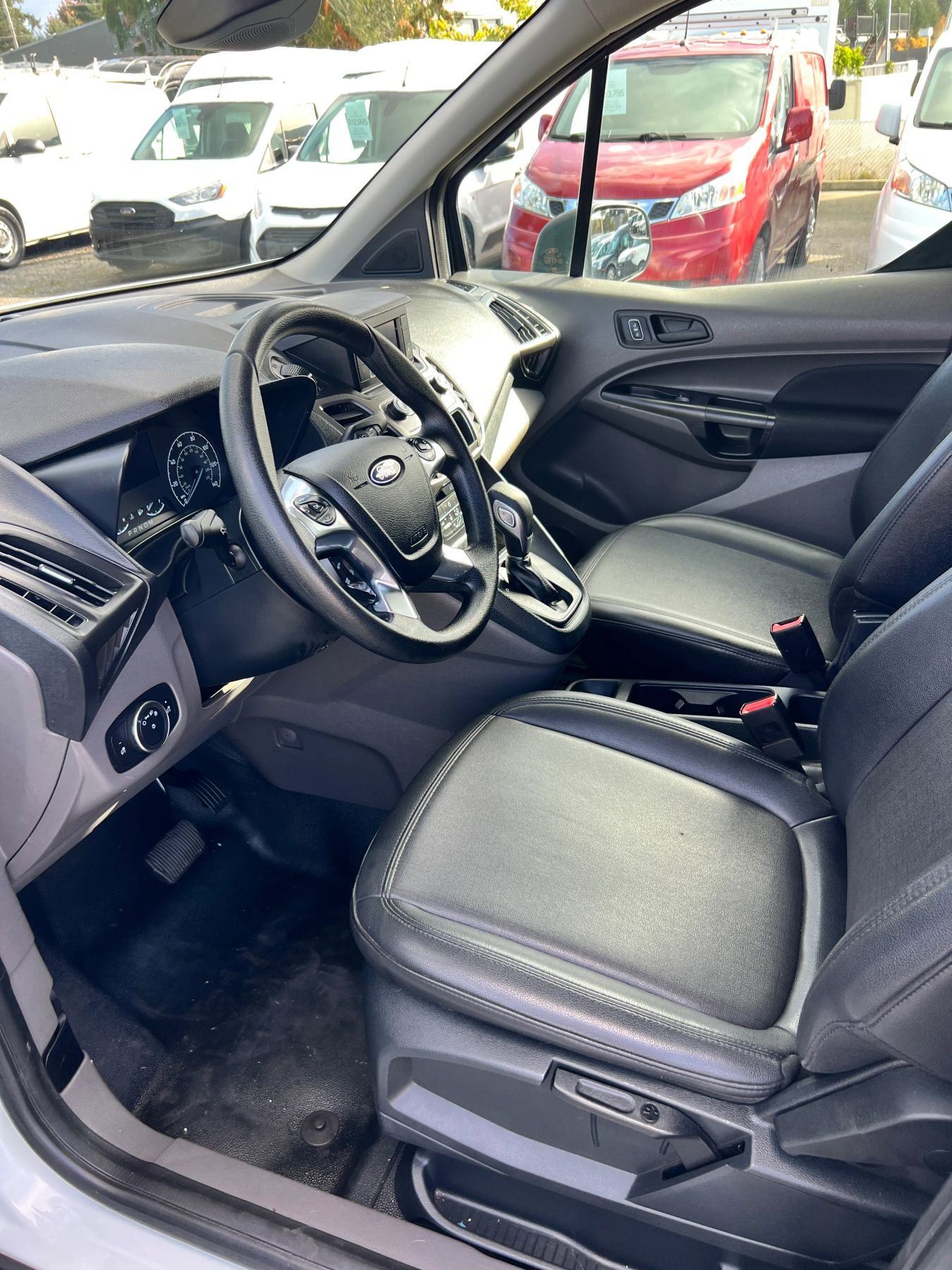 Used 2022 Ford Transit Connect XL image 10