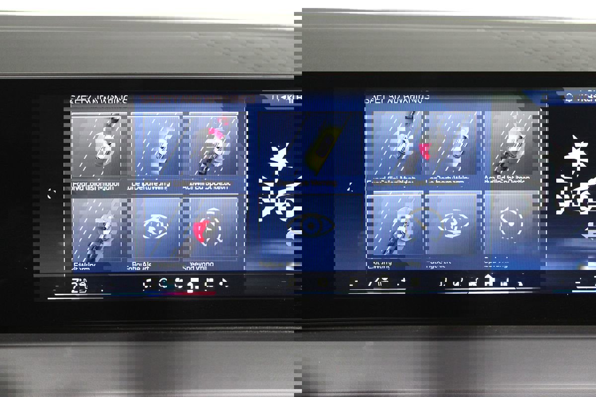 Used 2025 BMW X3 xDrive30i image 15